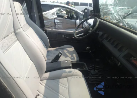 1994 Jeep Wrangler / Yj Se z USA, uszkodzony, nr VIN 1J4FY29S4RP445844